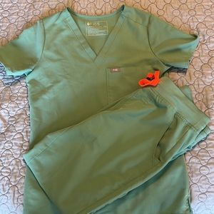 Limited edition FIGS scrub set - Jade color